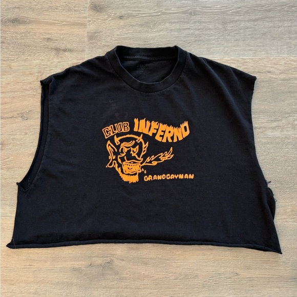 Brandy Melville John Galt Club Inferno Graphic Cropped Raw Hem Tank Top Black - Picture 1 of 7